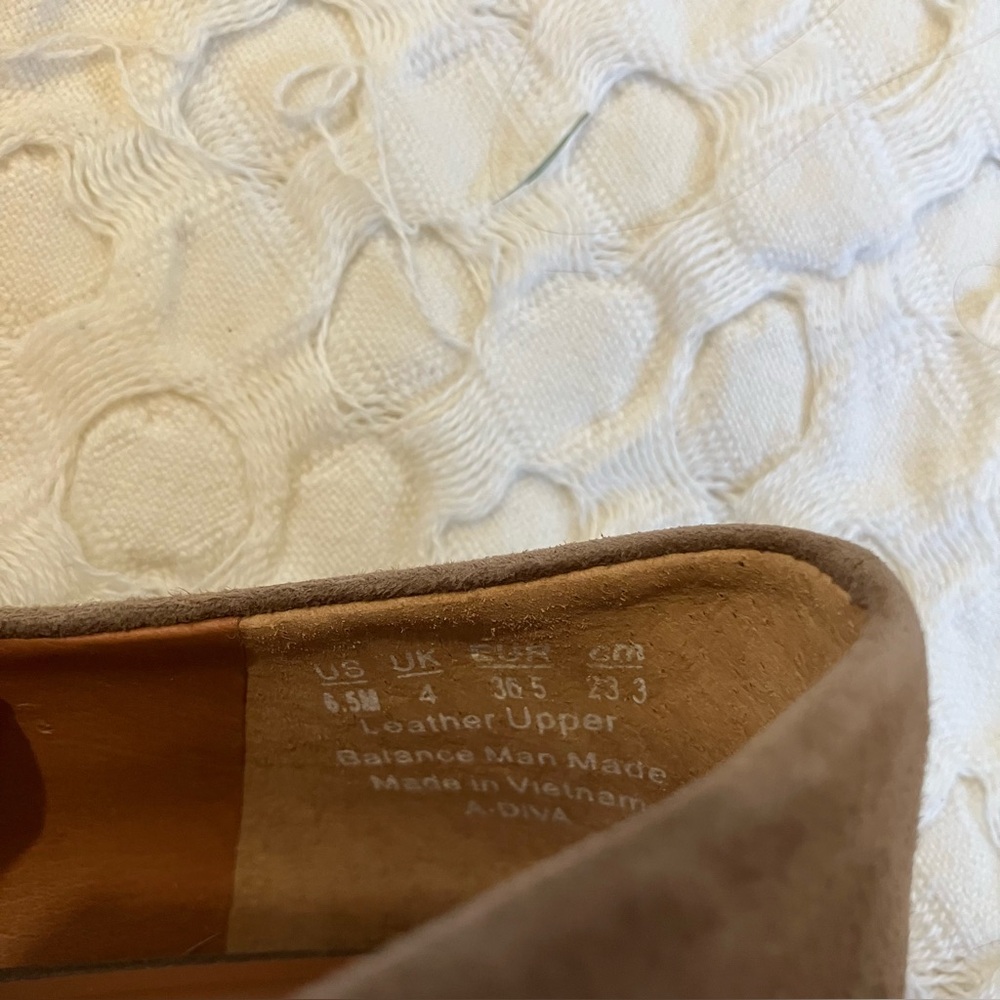 NIB Sarto Diva Kitten Heels Brown Suede 6.5 - Picture 7 of 12